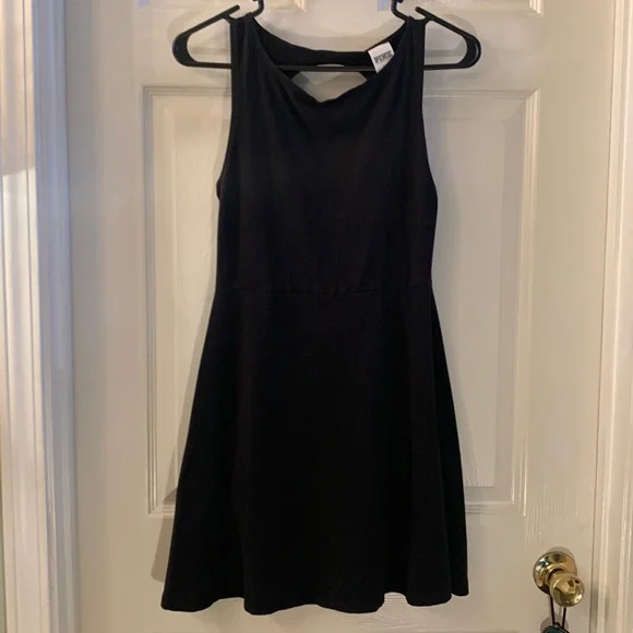 PINK VICTORIA’s SECRET Little Black Peek a Boo Dress. - Picture 4 of 11